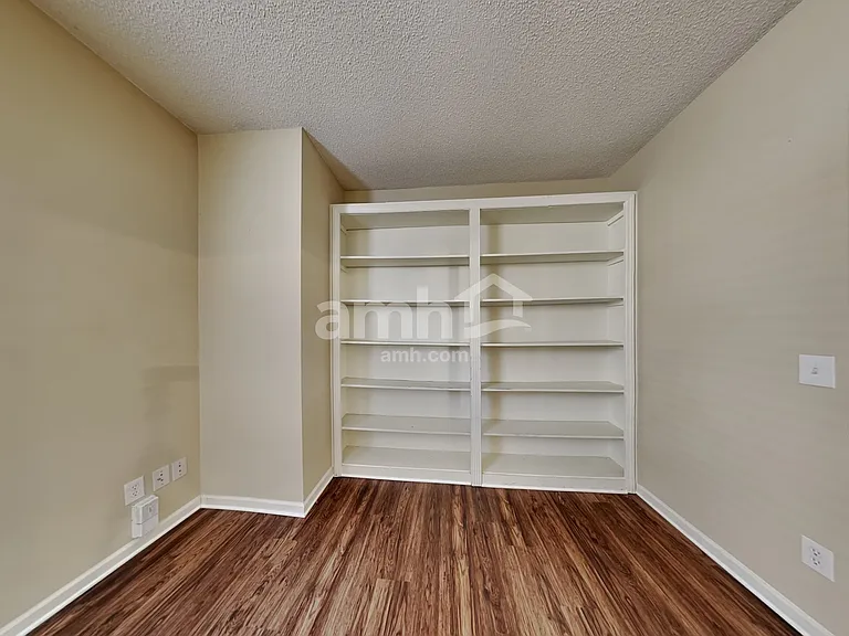 6005 Ricker Rd — Photo 9