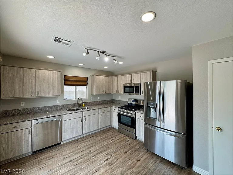 628 Carlos Julio Ave — Photo 11