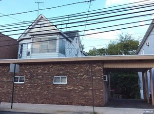 122 Jewell St, Garfield, NJ 07026