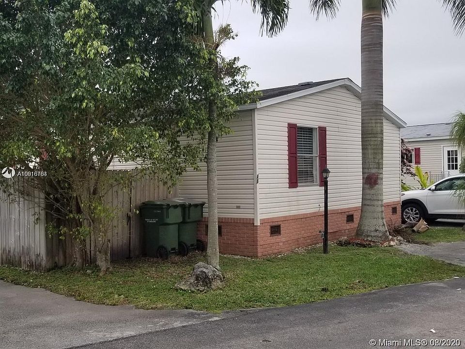 1st image of 220 NE 12th Ave Lot 48