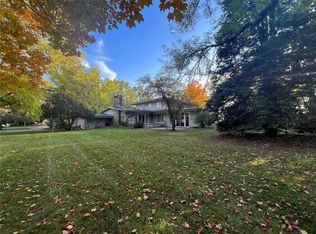 245 Park Dr, Manchester, IA 52057