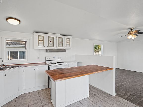 4th image of 1415 S Bertelsen Rd Space 114