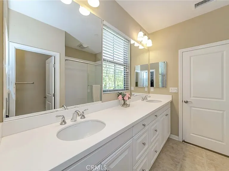 30 Larkfield — Photo 19