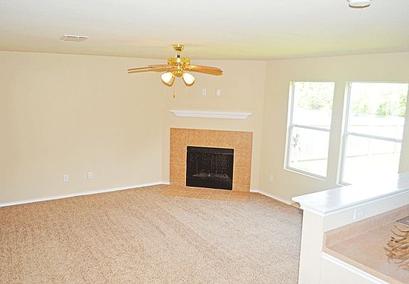 4th image of 5927 Bronco Way