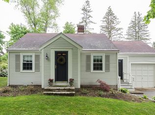 22 Merrymount Rd, Hingham, MA 02043