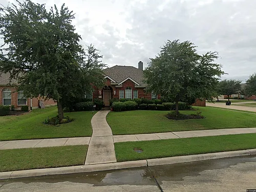 3711 Musketeer Dr Photo 1