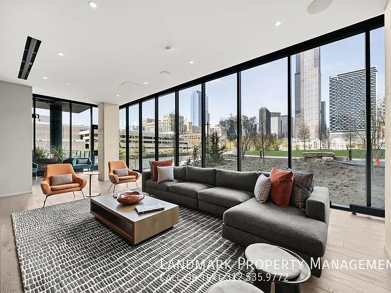 234 W Polk St #2508 — Photo 40