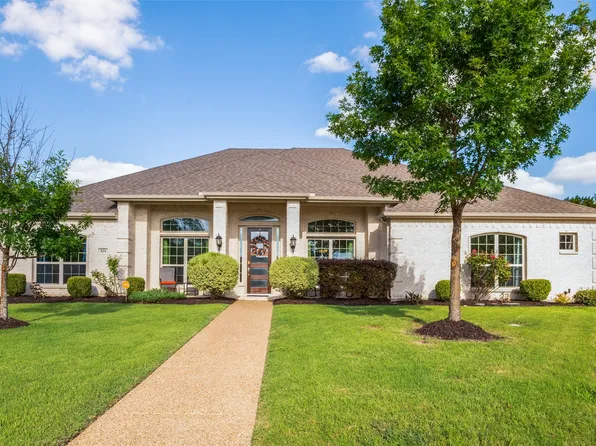 824 State St, Desoto, TX 75115