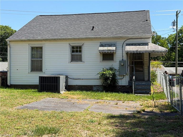 Listing photo 5