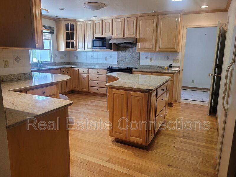 1st image of 5815 Ponce Ct