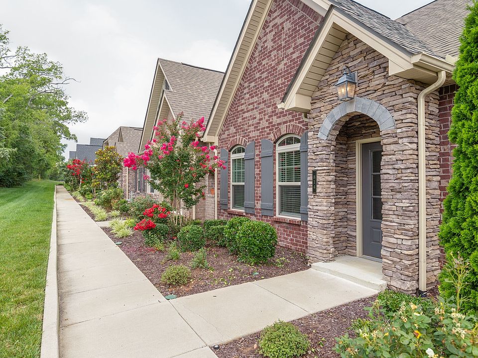 1st image of 814 Cottage House Ln
