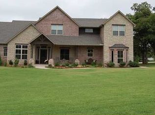 878 Black Cherry Ct, Blanchard, OK 73010
