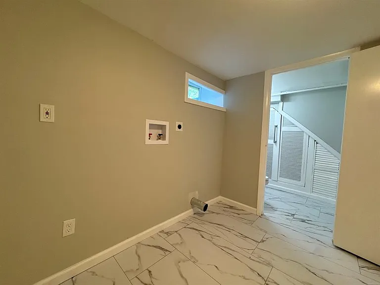 95 Riverside Dr #95 — Photo 22