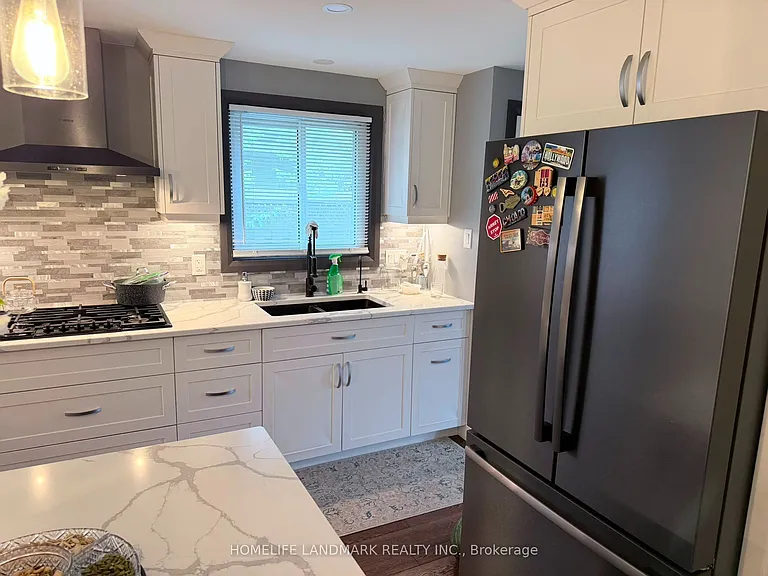 107 Greendale Cres — Photo 5