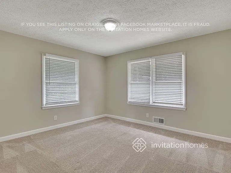 2976 Flowers Dr — Photo 16