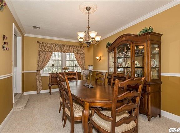4th image of 22 Dogwood Dr