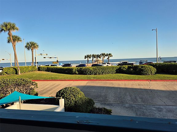 3rd image of 6102 Seawall Blvd #100