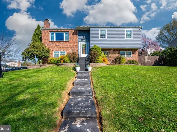 1005 Landover Dr, Reading, PA 19605