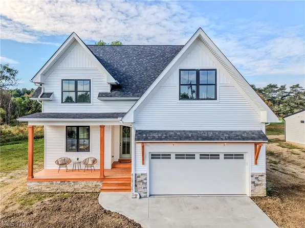 1099 Wadsworth Rd, Medina, OH 44256