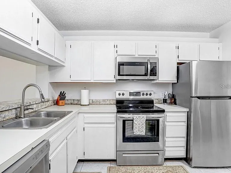 2424 W Tampa Bay Blvd #M205 — Photo 5