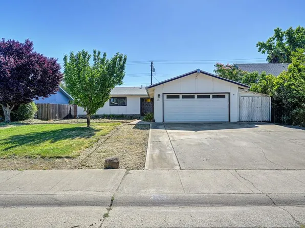 3721 Thornhill Dr, Sacramento, CA 95826