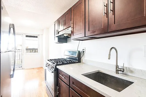 Rented by Modern Spaces | media 11