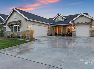 8376 W Brooks Dr, Boise, ID 83714