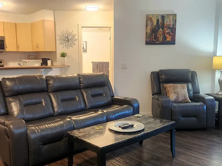 1121 6th Ave SW #711 — Photo 5