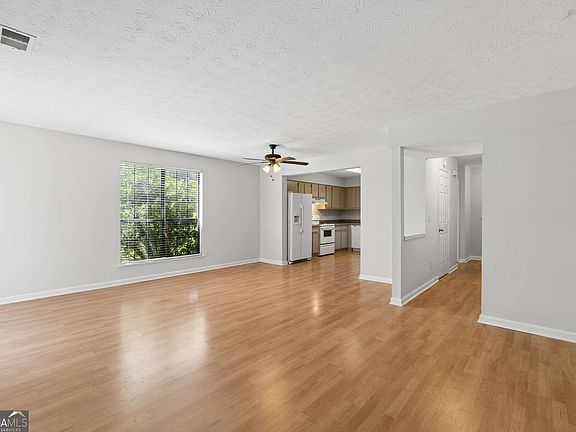 5th image of 5013 Village Green Way