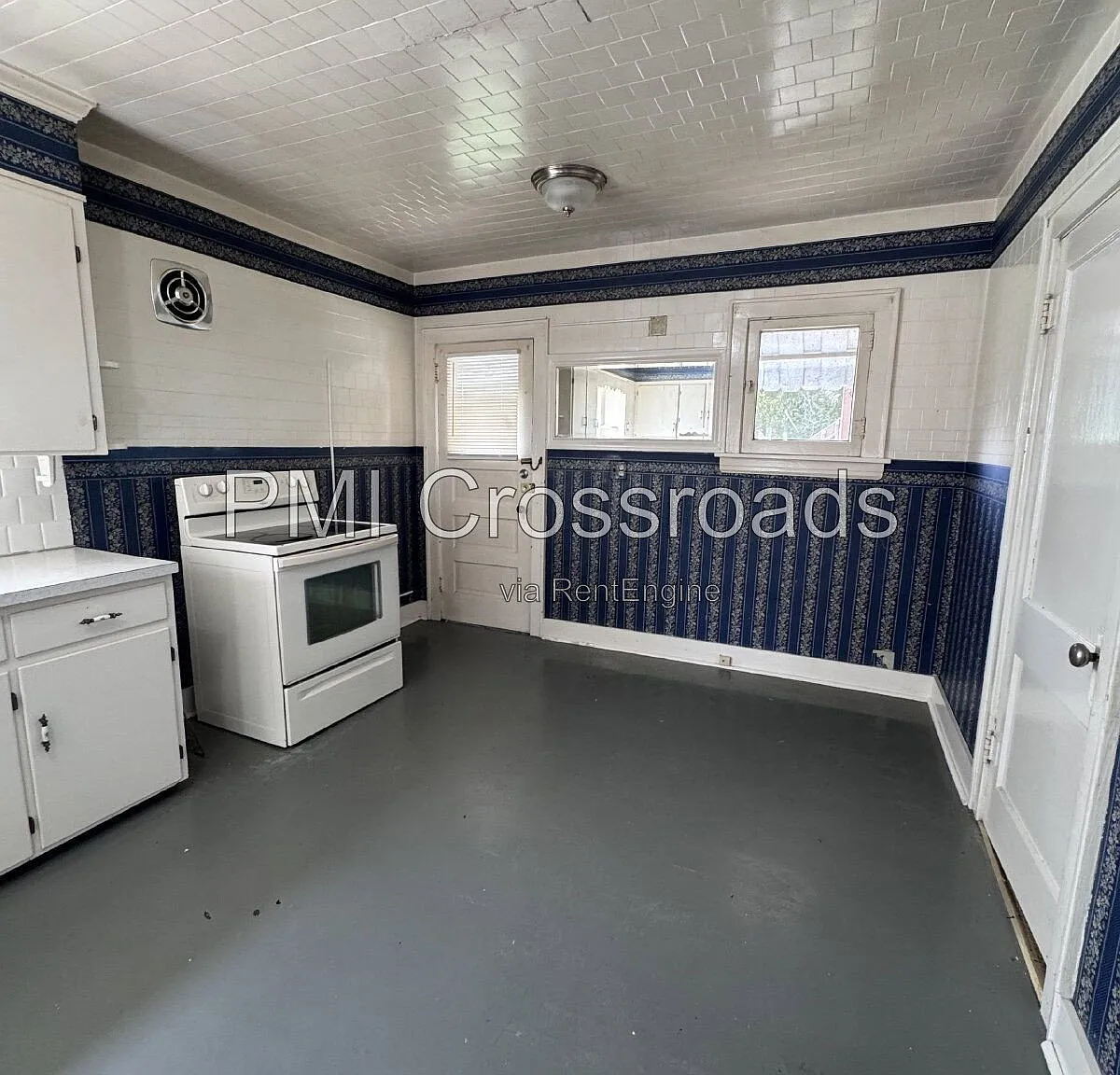 1 bed, 1.0 bath, 928 sqft, $915 — Photo 3