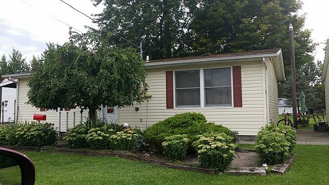 1st image of 329 E Blagrove St