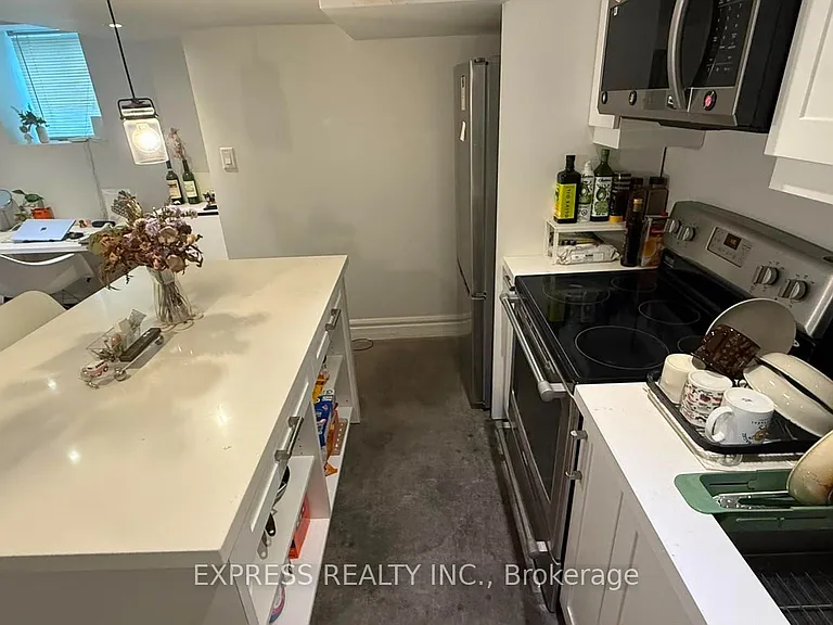 1136 Avenue Rd #B1 — Photo 6