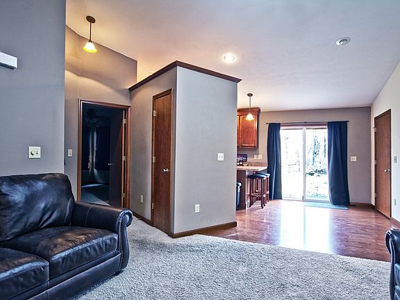 2nd image of 1119 Van Gilst Dr