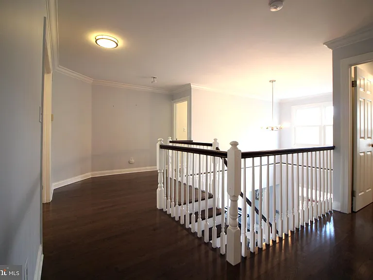 15 Kentsdale Dr — Photo 57