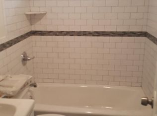 161 W Kingsbridge Rd, Mount Vernon, NY 10550