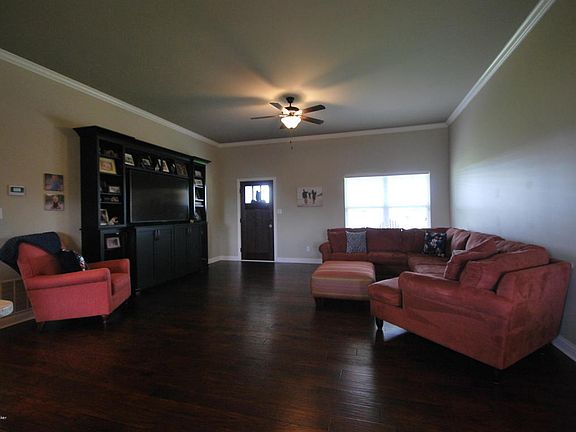 5th image of 187 Jackson Dr