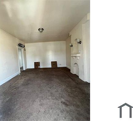 4th image of 244 W 39th St