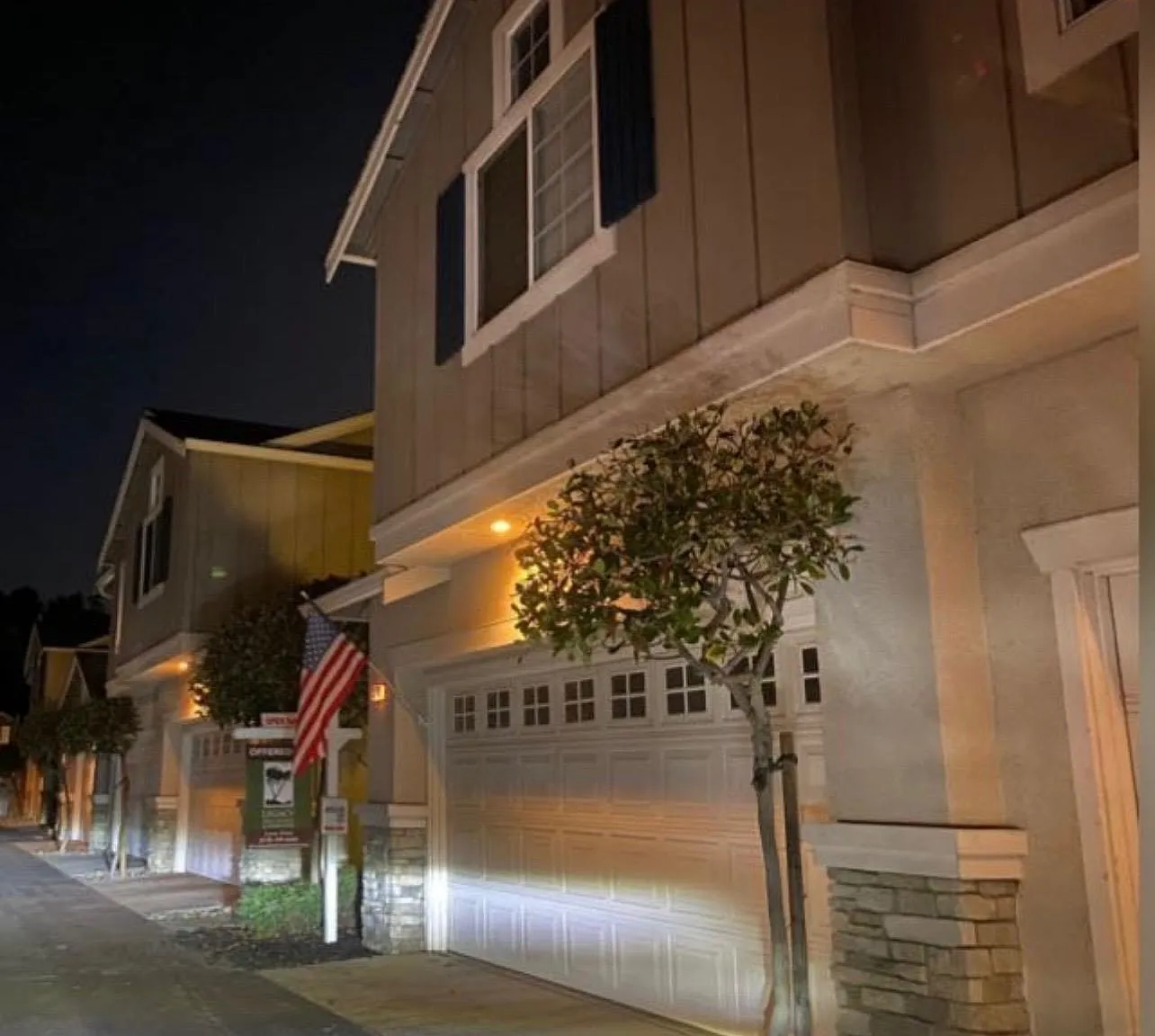 3 bed, 1387 sqft, $3,950 — Photo 2