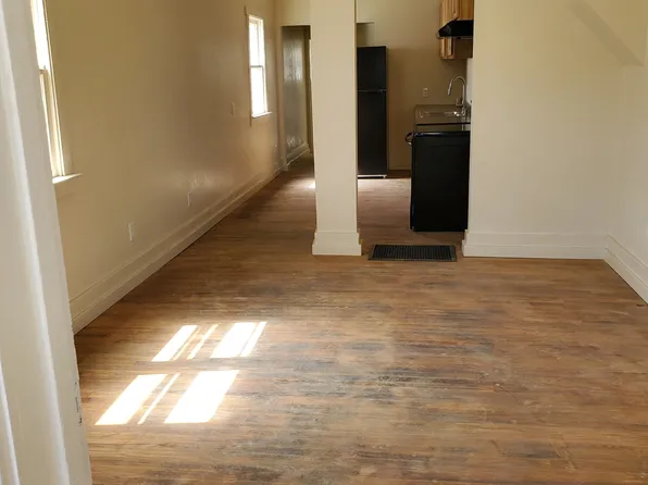 621 W Buffalo St, Rawlins, WY 82301