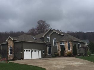 8899 Hickory Meadows Rd, Boston, NY 14025