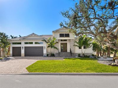 616 Mangrove Point Rd, Sarasota, FL, 34242