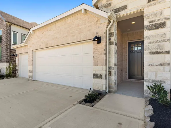 4122 Hidden Autumn Ln, League City, TX 77573