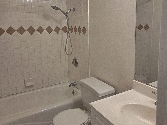 4th image of 6372 Warner Ave #2