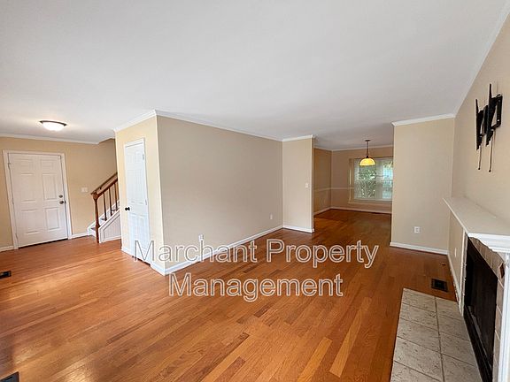 5th image of 202 Markswood Dr