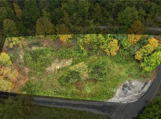 371 N Star Rd, Imperial, PA 15126