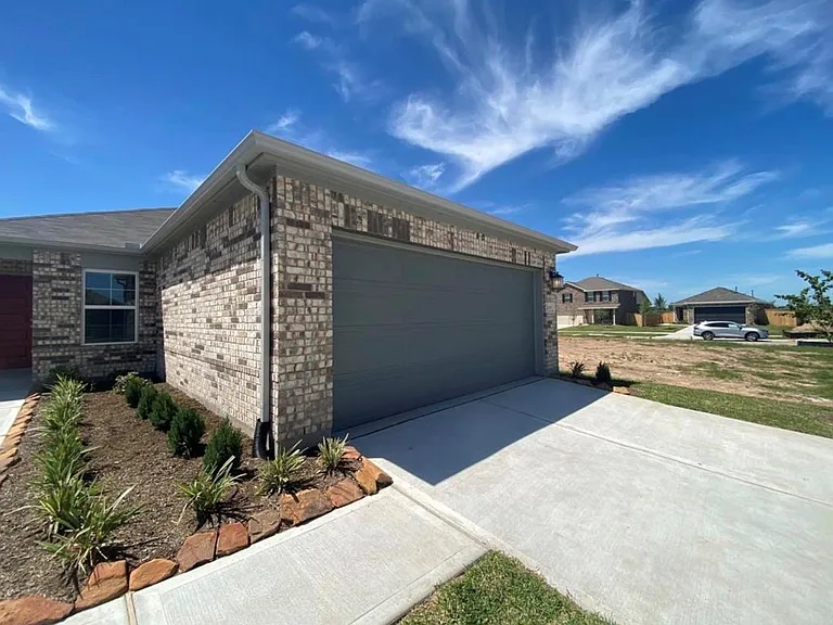 3119 Spanish Oak — Photo 3