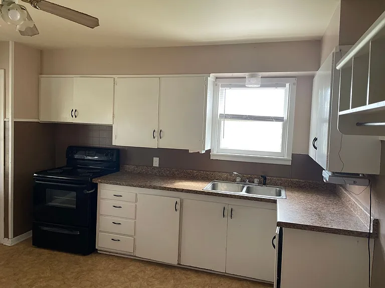 417 Stephens St — Photo 8