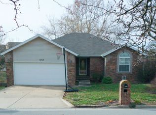 1268 W Bridgewood Pl, Nixa, MO 65714