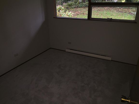 3rd image of 3450 74th Ave SE