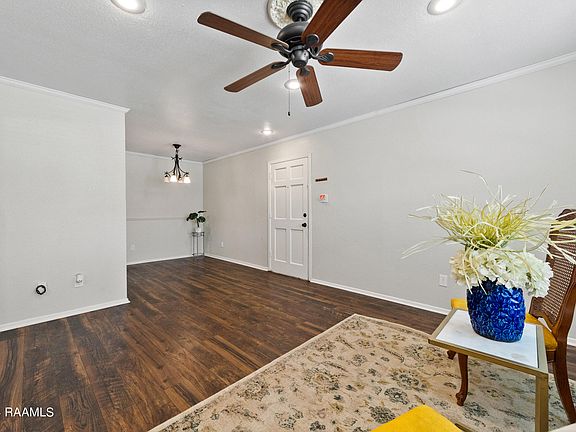 3rd image of 3121 Johnston St APT 222
